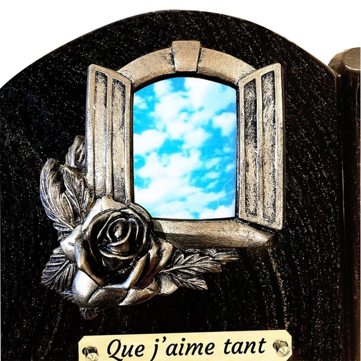 Plaque funéraire avec Bronzes | Artis