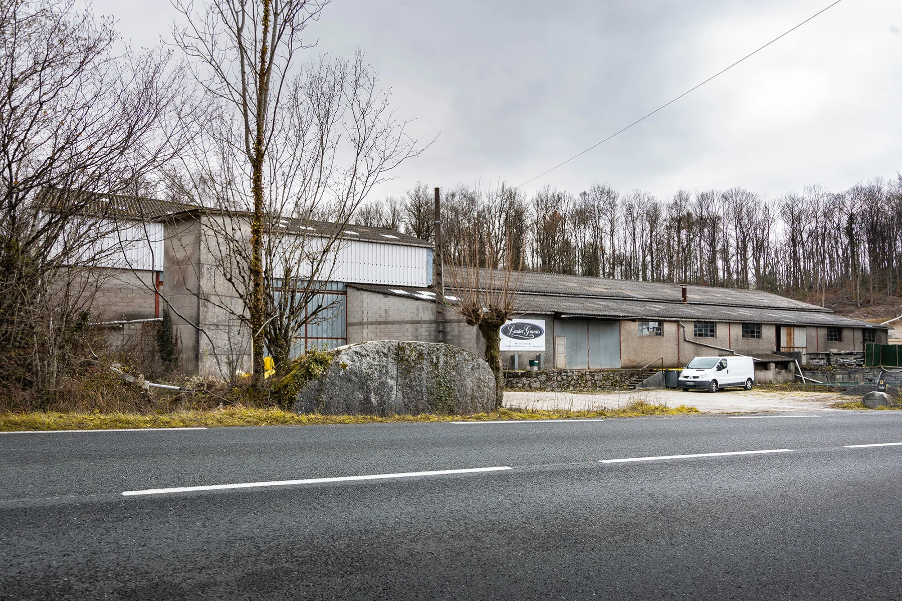 Site de fabrication Artis Funéraire à Saint-Salvy-de-la-Balme